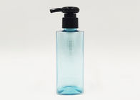 Transparentes blaues quadratisches Plastik-HAUSTIER kosmetische Flasche, die für Gesichts-Creme verpackt