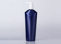 Bernsteinfarbige Plastikkosmetik 300ml füllt das leere Shampoo-Verpacken ab