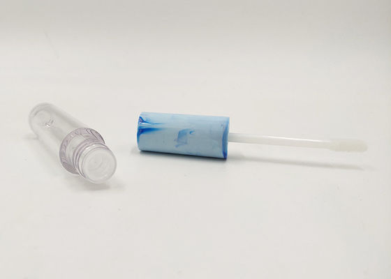 Leere Lipgloss-Plastikrohre der hohen Qualität mit Bürste
