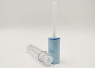 Lipgloss-Rohr-Plastikkosmetik der hohen Qualität leere, die mit Bürste verpackt