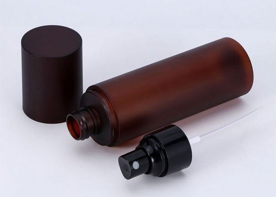 Kundenspezifische Flasche 150ml Amber Matte Plastic Fine Mist Spray mit schwarzer Abdeckung