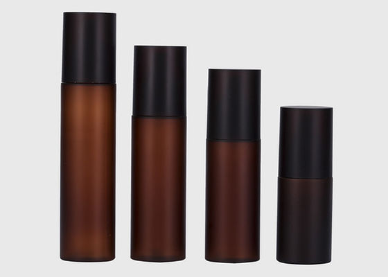 Kundenspezifische Flasche 150ml Amber Matte Plastic Fine Mist Spray mit schwarzer Abdeckung