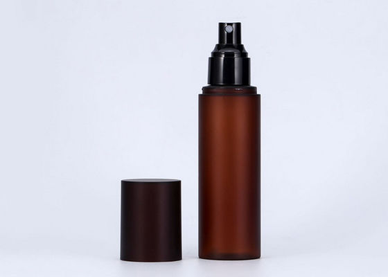 Kundenspezifische Flasche 150ml Amber Matte Plastic Fine Mist Spray mit schwarzer Abdeckung